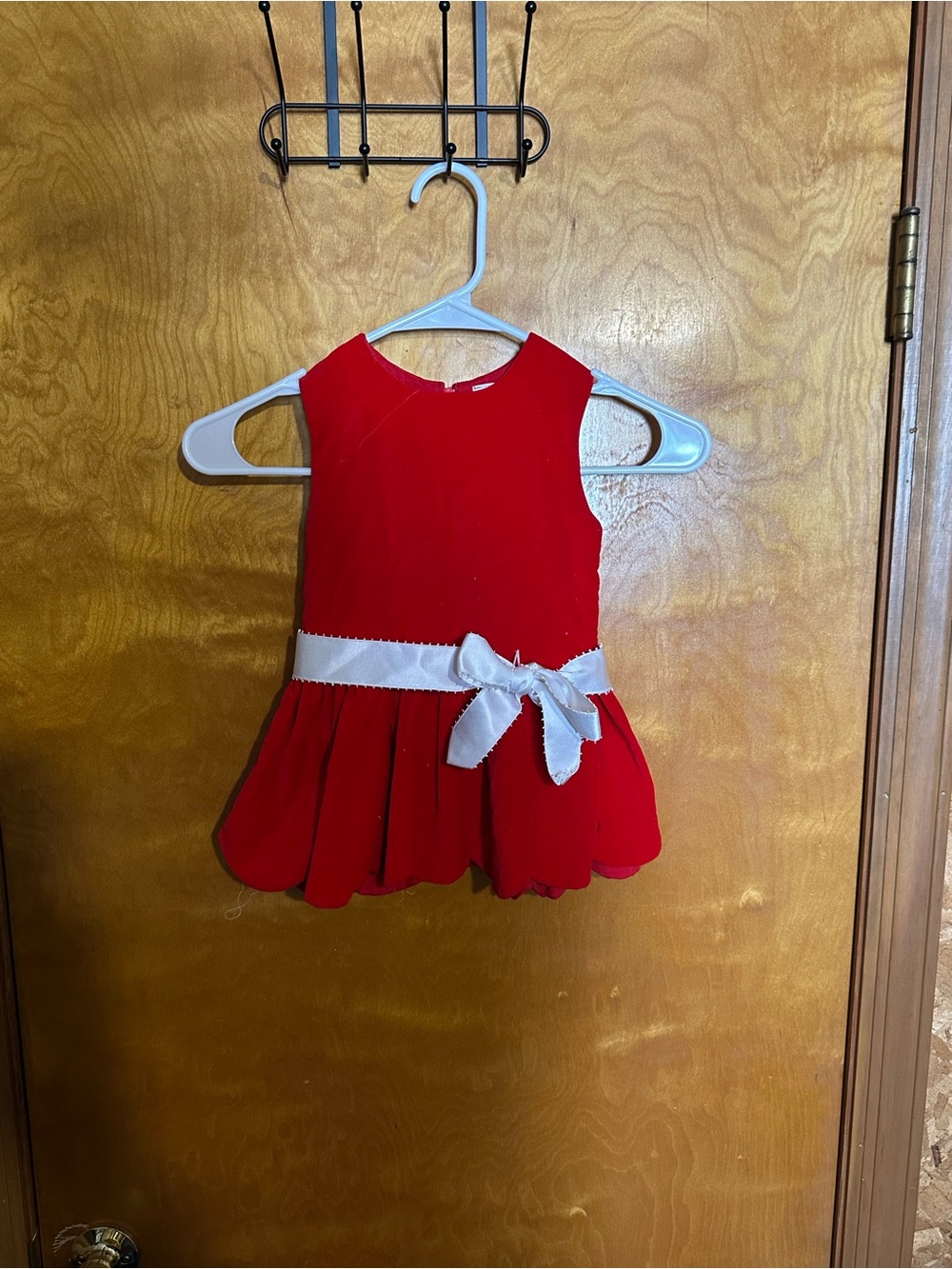 Vintage Red Sleeveless Bow-Accent Girls Dress